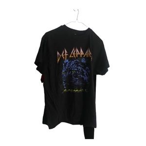 Def Leppard black t-shirt